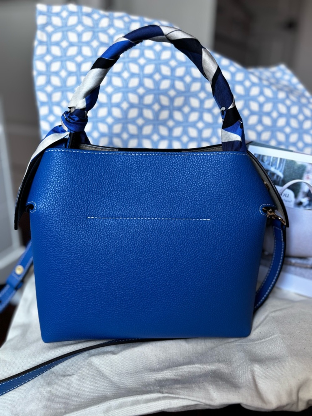 Medium Swann Top-Handle Shoulder Bag in Cobalt Blue - Picture 3 of 13